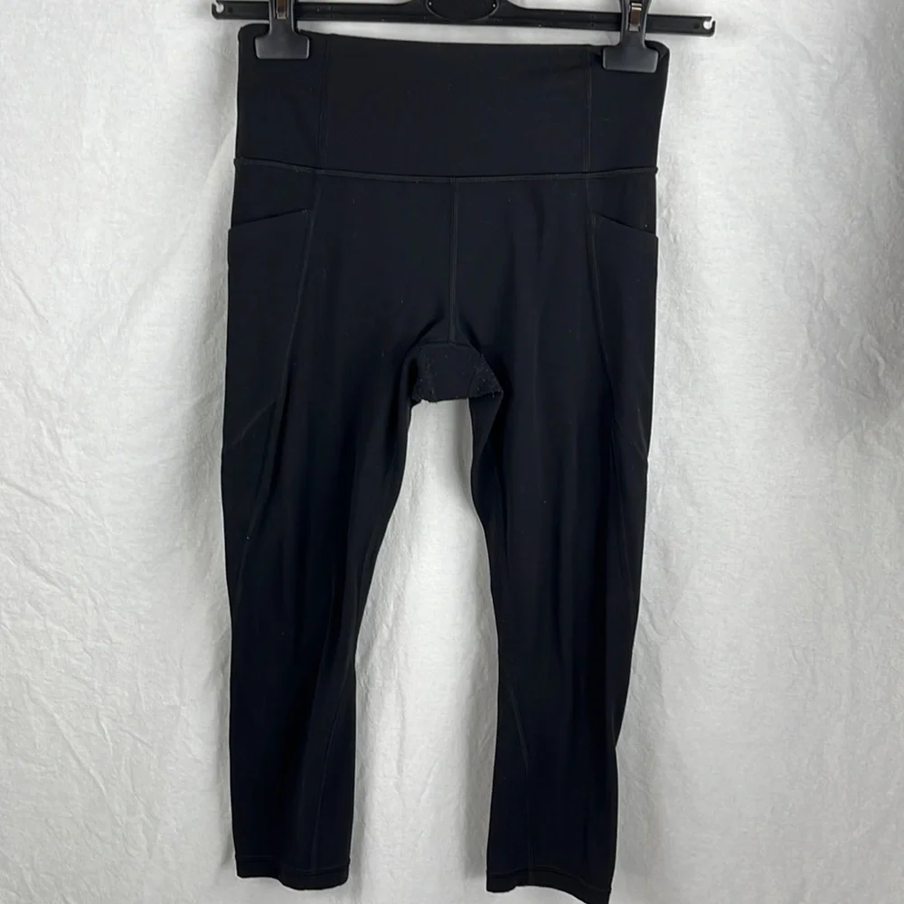 Athleta small Crop